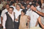 at Bal Thackeray funeral in Mumbai on 18th Nov 2012 (265).JPG